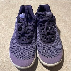 Womens Nike Flex Experience Size 8.5